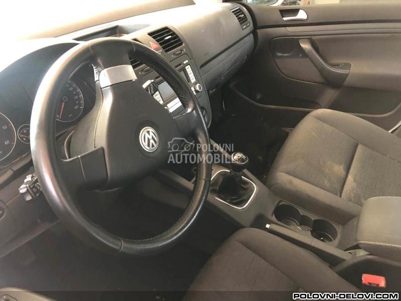 Volkswagen  Golf 5  Enterijer