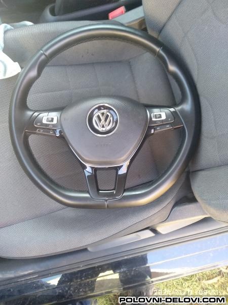 Volkswagen  Golf 5  Enterijer