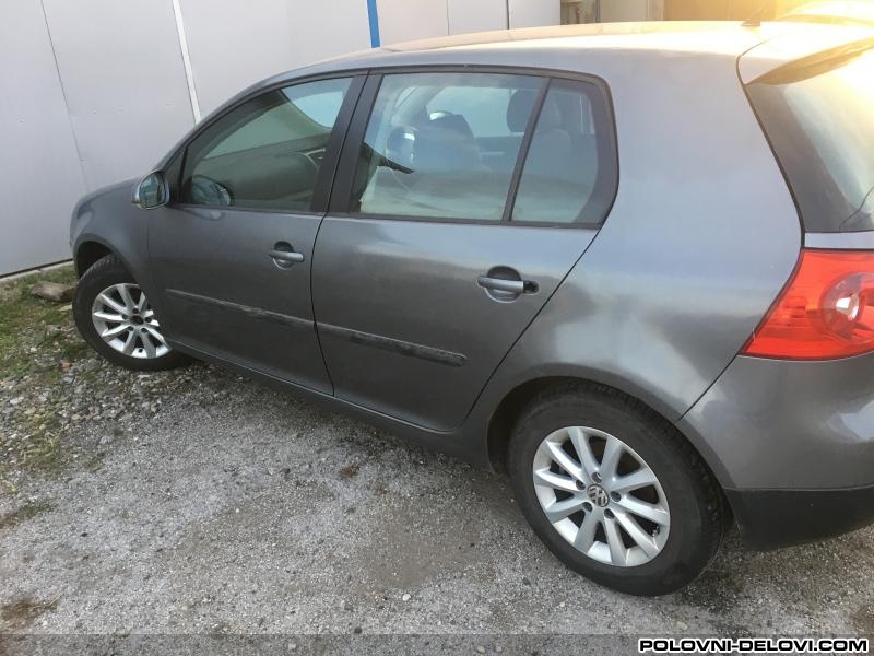 Volkswagen  Golf 5 Fsi Kompletan Auto U Delovima