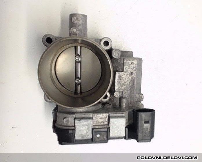 Volkswagen  Golf 5 KLAPNA GASA Motor I Delovi Motora