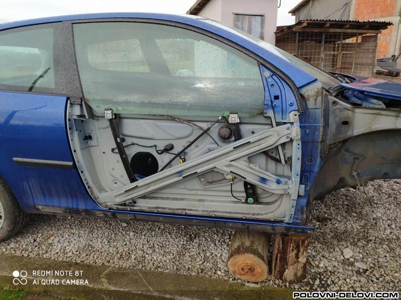 Volkswagen  Golf 5  Karoserija