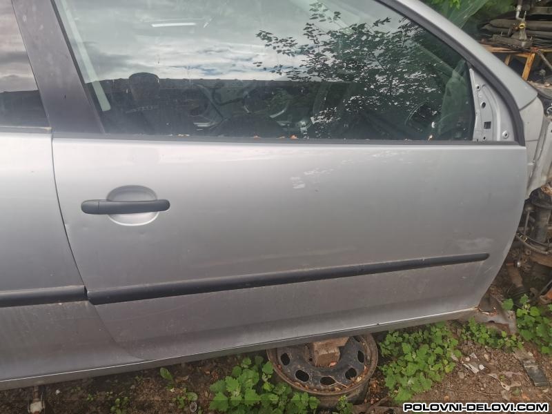Volkswagen  Golf 5  Karoserija