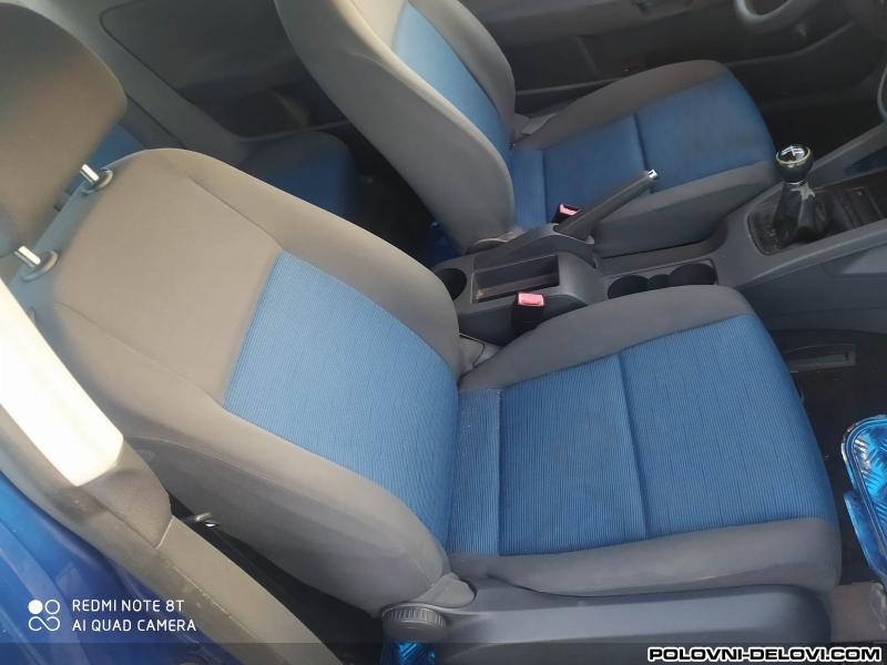 Volkswagen  Golf 5  Karoserija