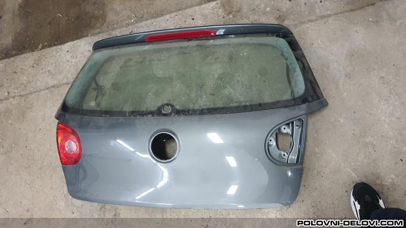 Volkswagen  Golf 5  Karoserija