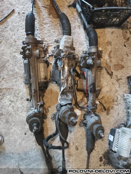 Volkswagen  Golf 5  Kompletan Auto U Delovima