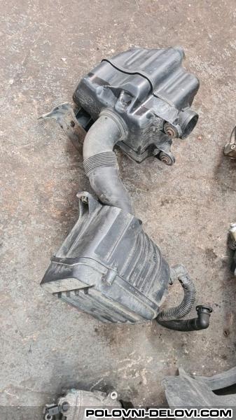 Volkswagen  Golf 5 Kuciste Fil. Vazduha Motor I Delovi Motora