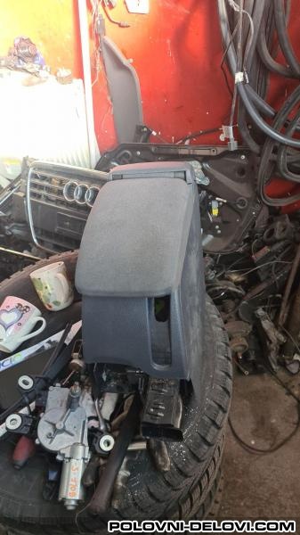 Volkswagen  Golf 5 Naslon Za Ruku Enterijer