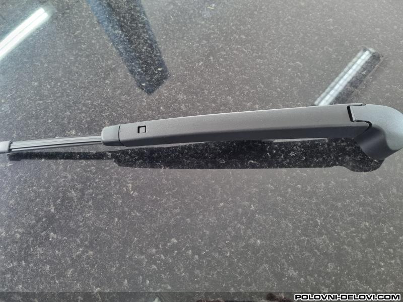 Volkswagen  Golf 5  Ostala Oprema