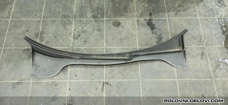 Volkswagen  Golf 5 Plastika Brisaca Karoserija