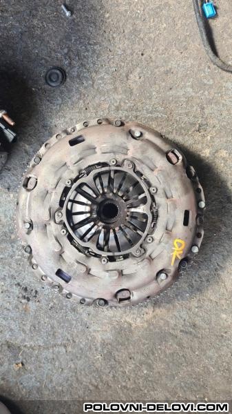 Volkswagen  Golf 5 Plivajuci Zamajac Motor I Delovi Motora