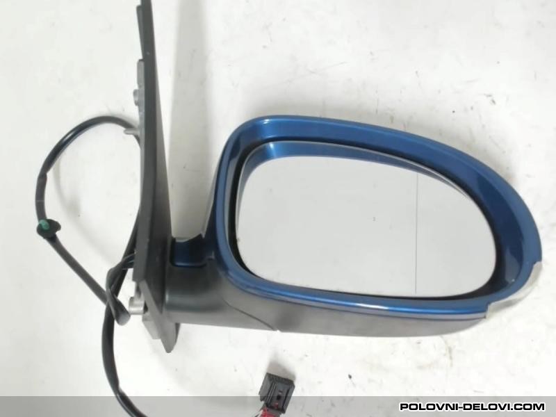 Volkswagen  Golf 5 RETROVIZOR Karoserija