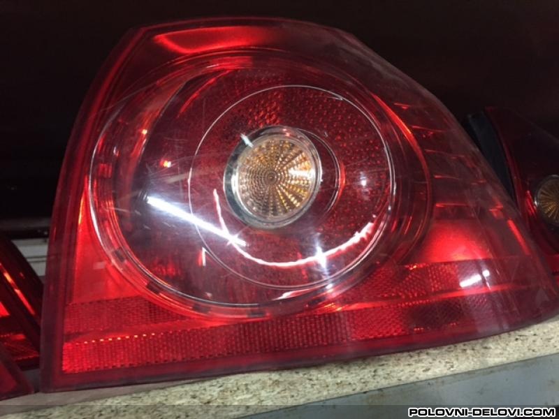 Volkswagen  Golf 5 STOP LAMPA Svetla I Signalizacija