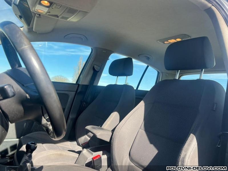 Volkswagen  Golf 5 Sedista Enterijer
