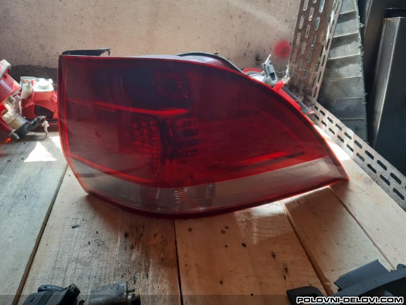 Volkswagen  Golf 5 Stop Za Karavana  Svetla I Signalizacija