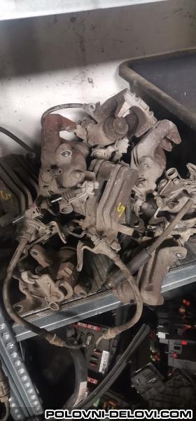 Volkswagen  Golf 5 Zadnja Klesta  Kocioni Sistem