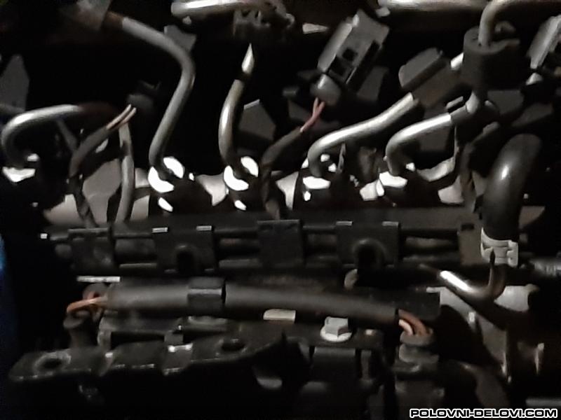 Volkswagen  Golf 6 Komoreijl Turbina Motor I Delovi Motora