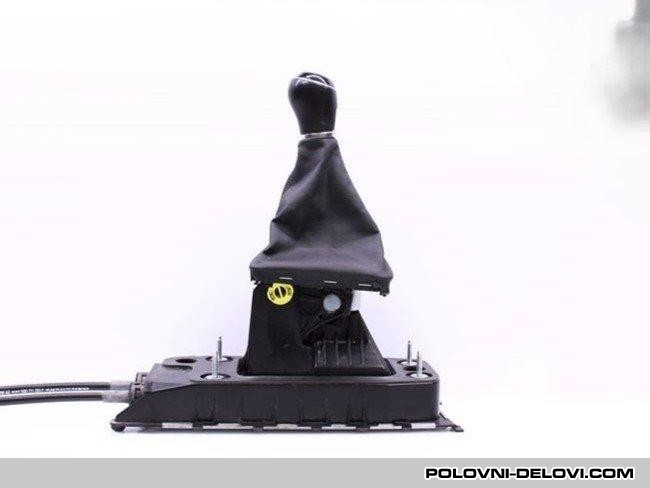 Volkswagen  Golf 6 RUCICA MENJACA Enterijer