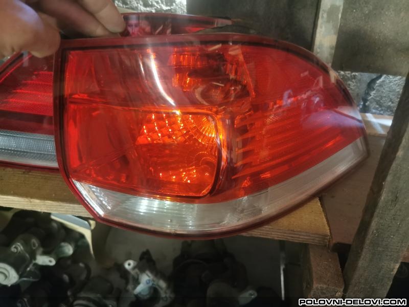 Volkswagen  Golf 6  Svetla I Signalizacija