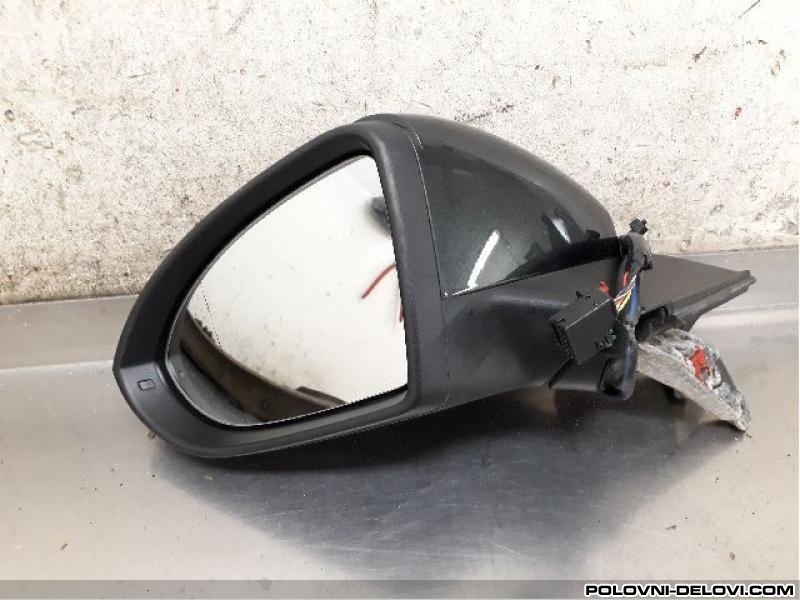 Volkswagen  Golf 7 Retrovizor Karoserija