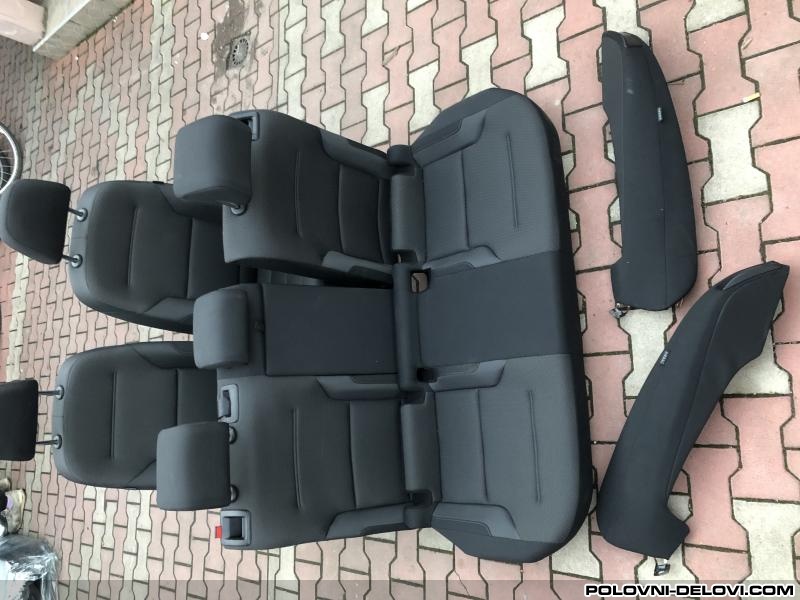 Volkswagen  Golf 7 Sedista 5G9 Enterijer