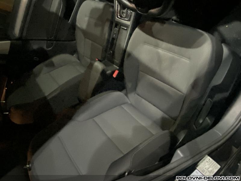 Volkswagen  Golf 7 Sedista  Enterijer
