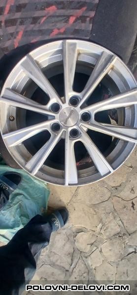 Volkswagen  Golf 7 Tdi Kompletan Auto U Delovima