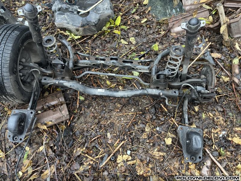 Volkswagen  Golf 7 Zadnji Most Trap I Vesanje