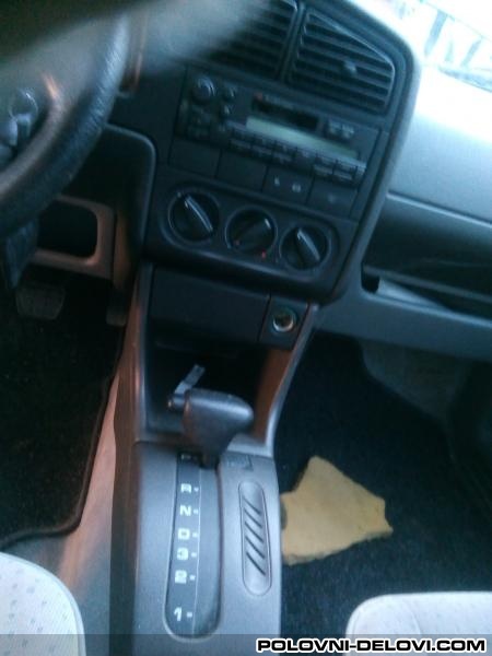 Volkswagen  Passat B4 1.8 Gl Kompletan Auto U Delovima