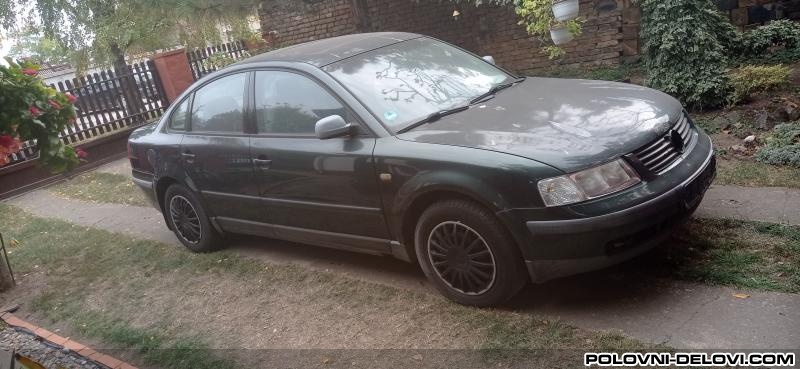 Volkswagen  Passat B5 1.6 Benzin Kompletan Auto U Delovima