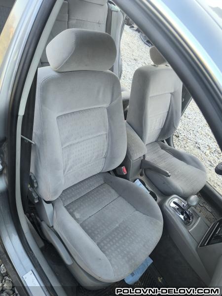 Volkswagen  Passat B5.5 Siva Plisana Sedista Enterijer