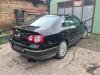 Volkswagen  Passat B6 2.0 COMMONRAIL 110ks Kompletan Auto U Delovima