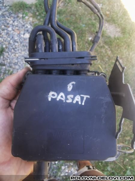 Volkswagen  Passat B6 2.0 Tdi  Motor I Delovi Motora