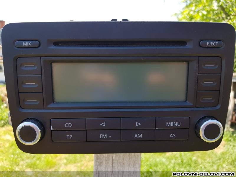 Volkswagen  Passat B6  Audio