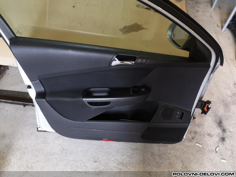 Volkswagen  Passat B6  Enterijer