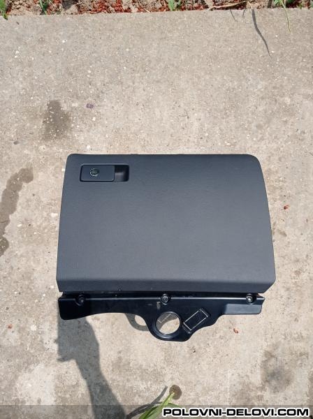 Volkswagen  Passat B6 Kaseta Pretinac Enterijer