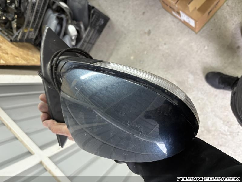 Volkswagen  Passat B6  Kompletan Auto U Delovima