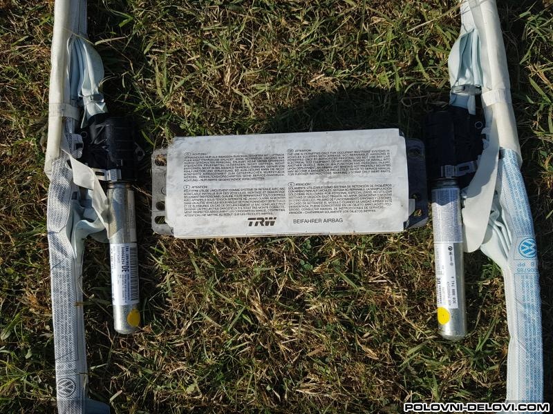 Volkswagen  Passat B6  Kompletan Auto U Delovima