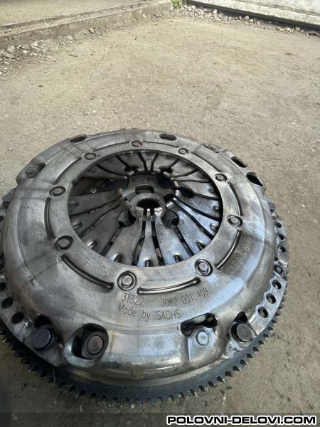 Volkswagen  Passat B6  Motor I Delovi Motora