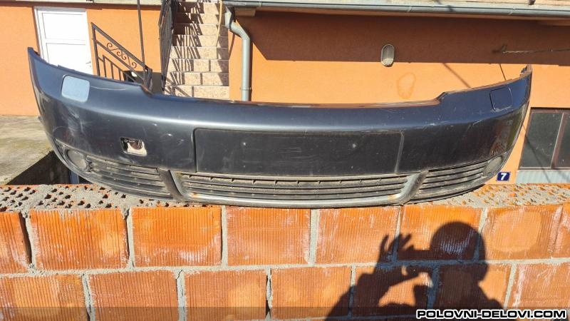 Volkswagen  Passat B6 Prednji Branik Karoserija