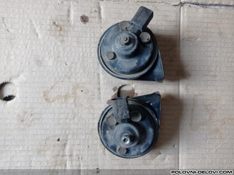 Volkswagen  Passat B6 Sirena Razni Delovi