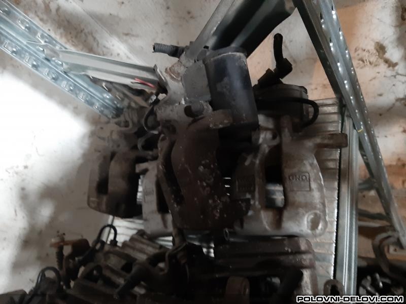 Volkswagen  Passat B6 Zadnja Klesta celjus Kocioni Sistem