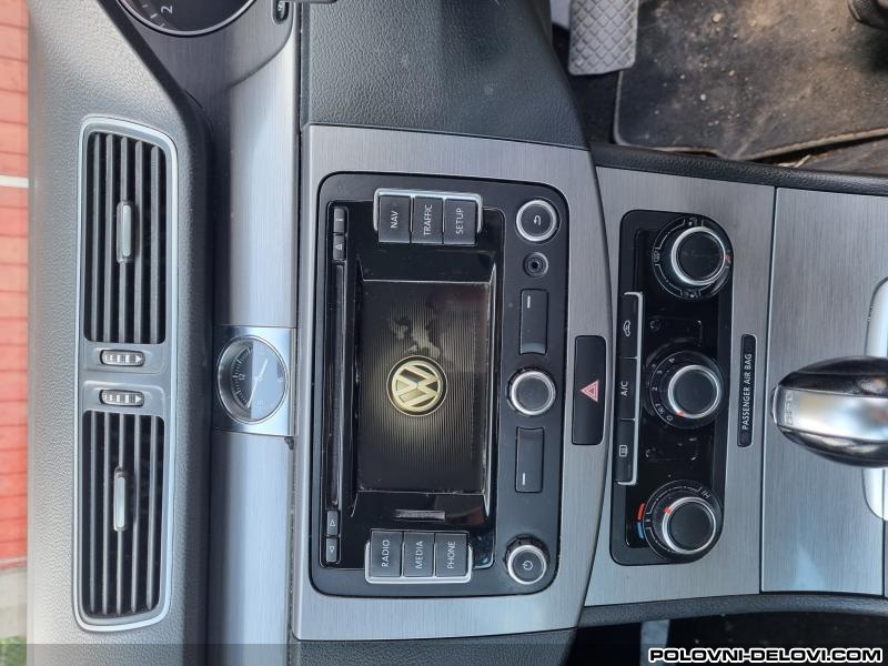 Volkswagen  Passat B7  Audio