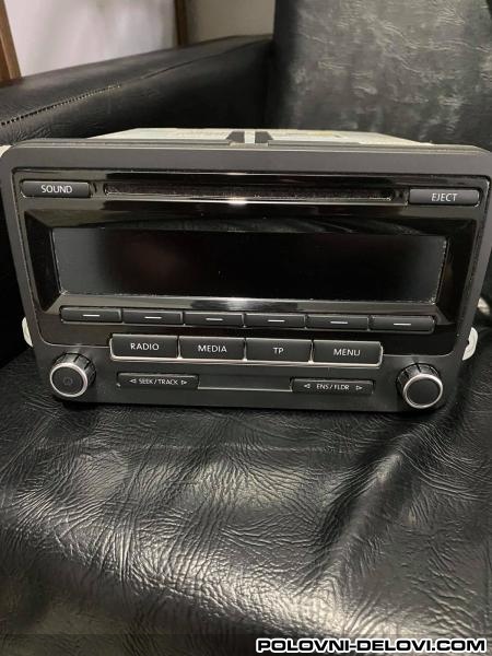 Volkswagen  Passat B7  Audio