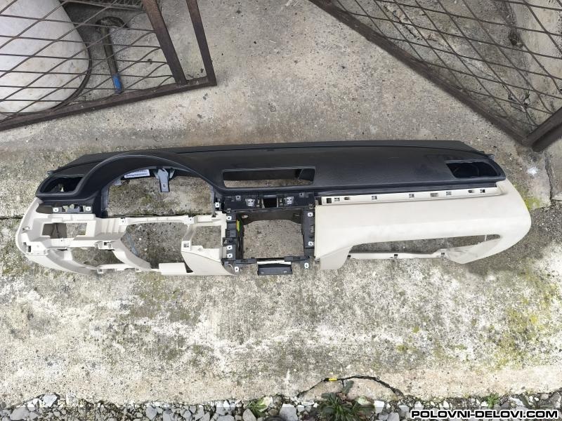 Volkswagen  Passat B7 Krem Tabla Airbag Enterijer