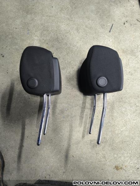 Volkswagen  Passat B7 Nasloni Za Glavu Enterijer