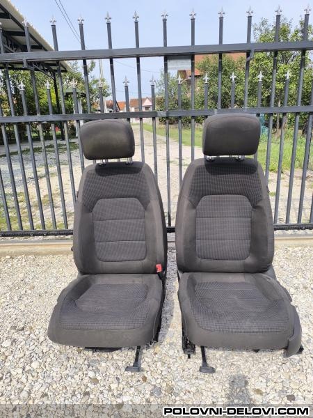 Volkswagen  Passat B7 Prednja Braon Sedist Enterijer