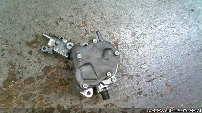 Volkswagen  Passat B7 Pumpa Visokog Prit. Motor I Delovi Motora