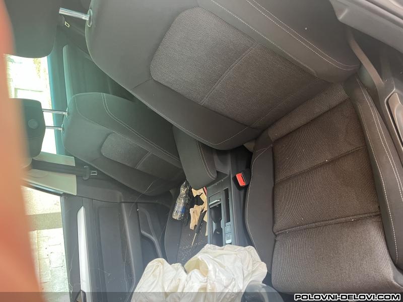 Volkswagen  Passat B8 Sedista  Enterijer