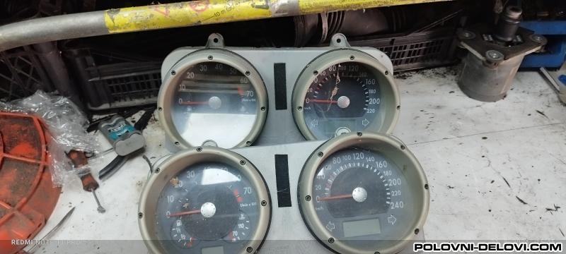 Volkswagen  Polo 1.0 1.4 Kompletan Auto U Delovima