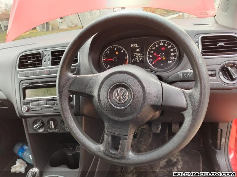 Volkswagen  Polo 1.2TDI 1.6TDI  Enterijer